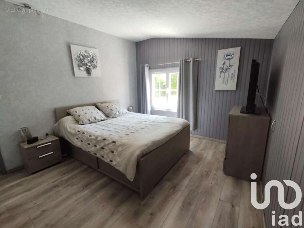 Photo 8 - Maison à SURGERES