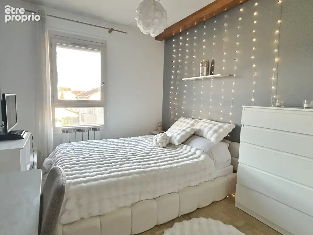 En plein coeur de CRAPONNE appartement de 103,60 m2 avec 3 chambres + cave et parking - photo 7
