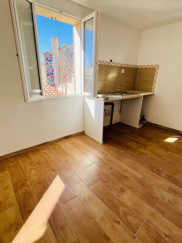 Appartement à MARSEILLE-6E