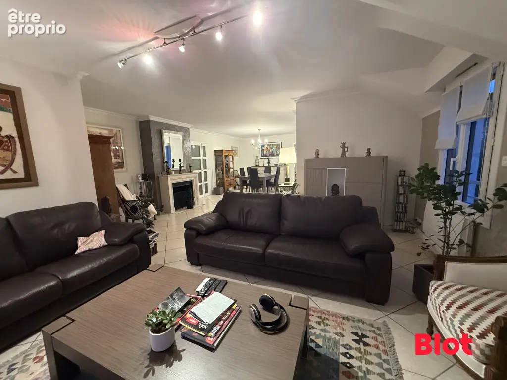 Maison 6 pièces 147 m² à vendre à Cesson-Sevigne (35510) - photo 3