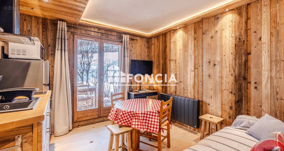 Appartement à DEMI-QUARTIER