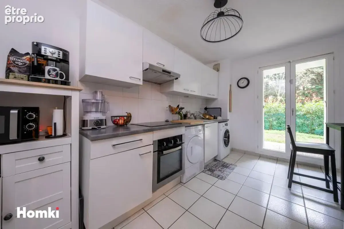 Appartement T4 de 85 m² à Castanet-Tolosan 31320, Rue de la Carelasse - photo 3