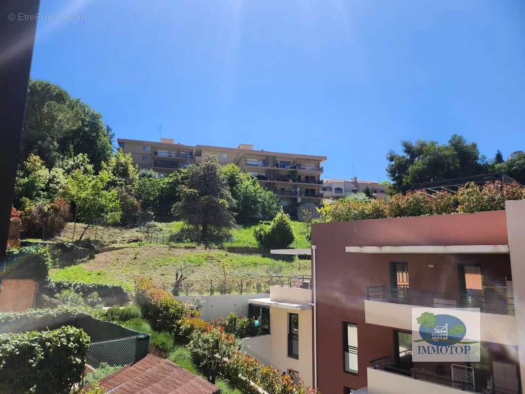 Appartement à ROQUEBRUNE-CAP-MARTIN