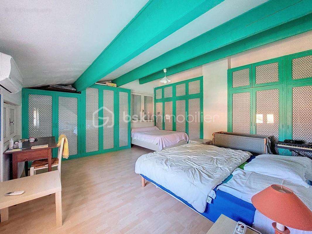 Maison à SIX-FOURS-LES-PLAGES