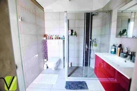 Maison - 147m ² - photo 9