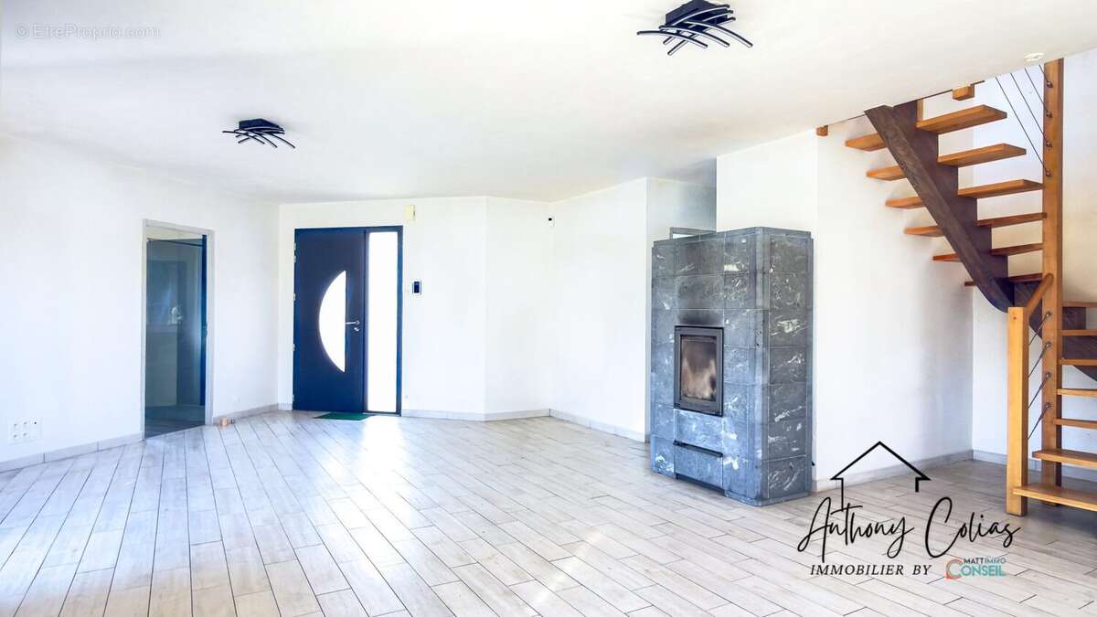 Chambre milieu étage  - Maison à LE GUERNO