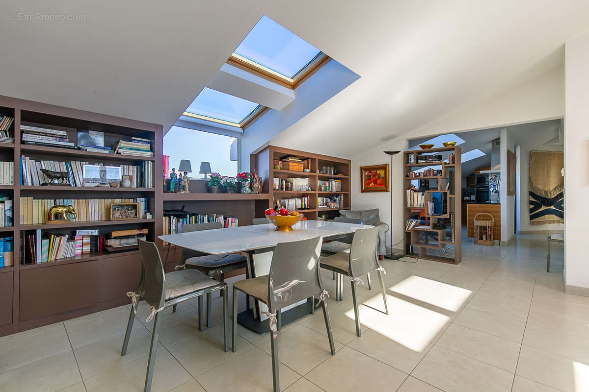 Appartement à MARSEILLE-8E