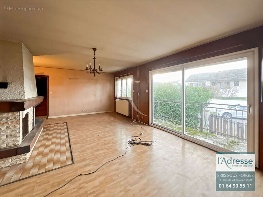 Maison à VAUGRIGNEUSE