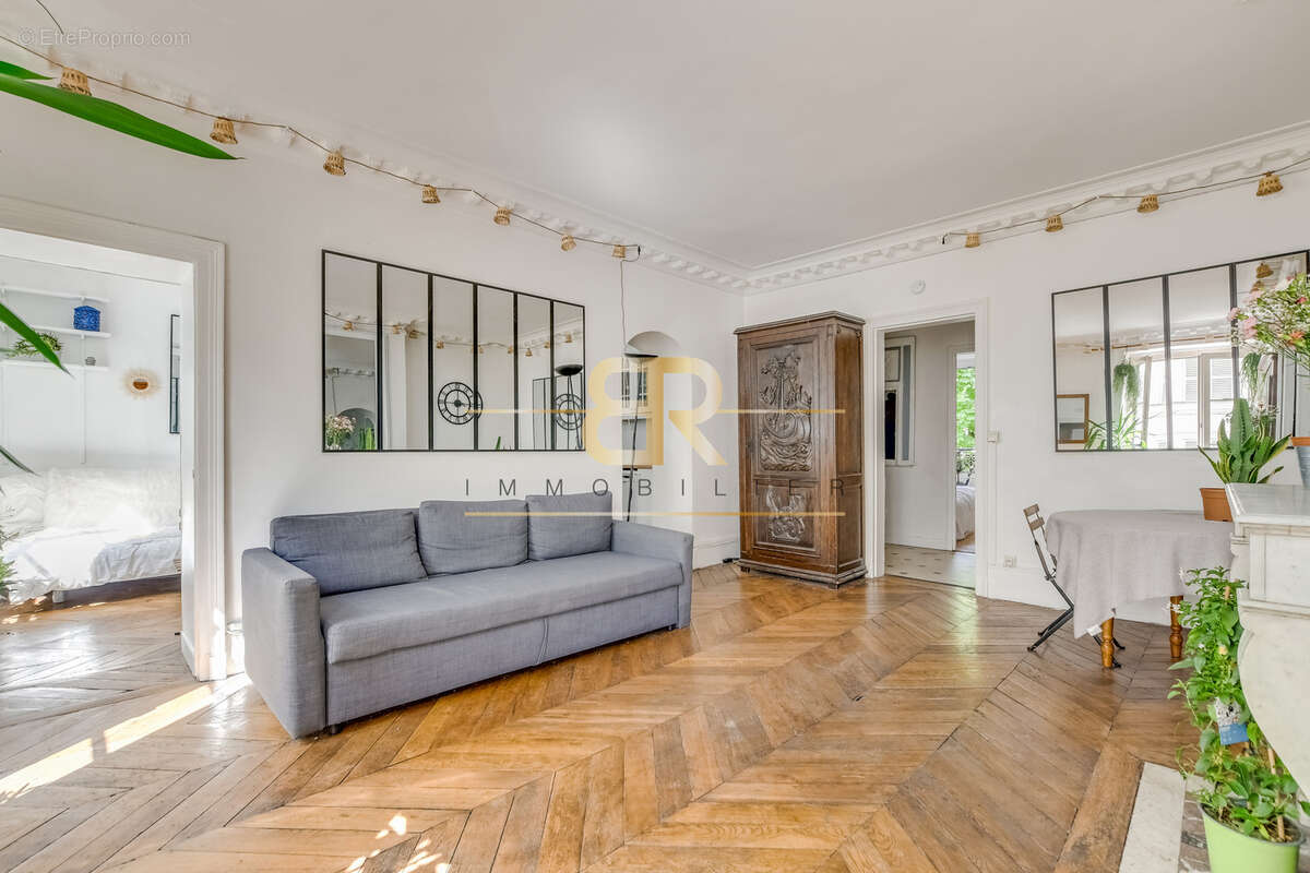Appartement à PARIS-9E