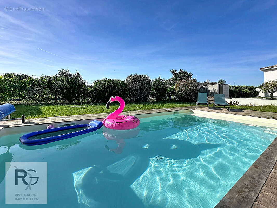 Aucamville  T5 116 m²/ Piscine chauffée / garage / jardin paysager - photo 3