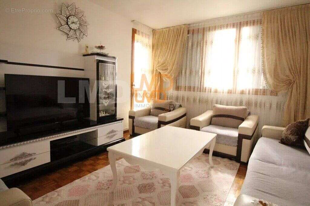 Appartement à MARSEILLE-13E