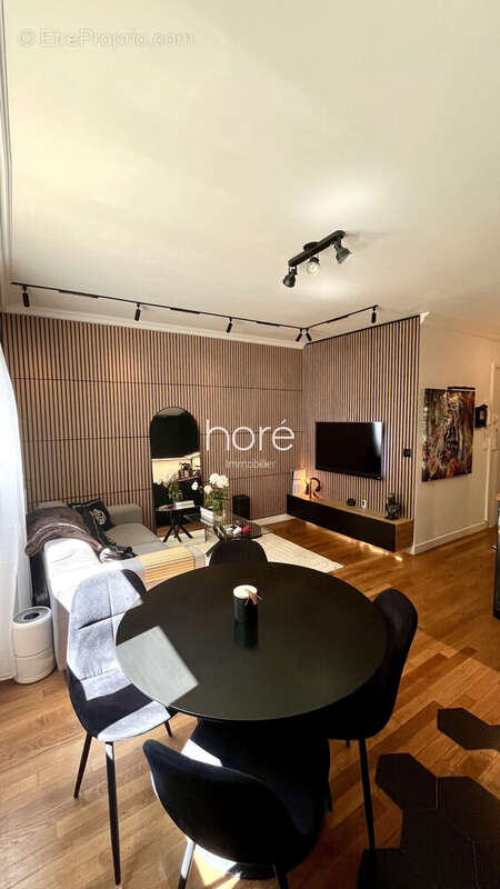 Appartement à COURBEVOIE