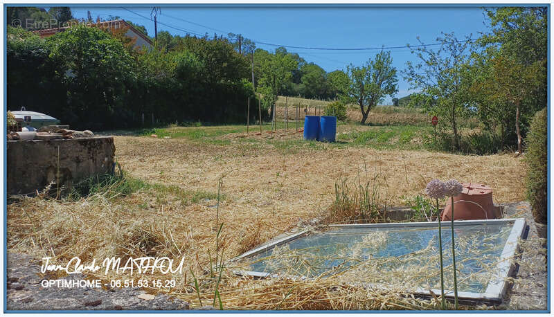 A vendre Maison d'environ 71 m2 à rénover avec terrain séparé d'environ 202 m2 - photo 2