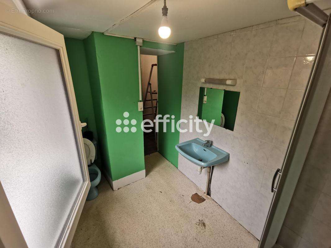 Maison à VILLEDIEU-LES-POELES