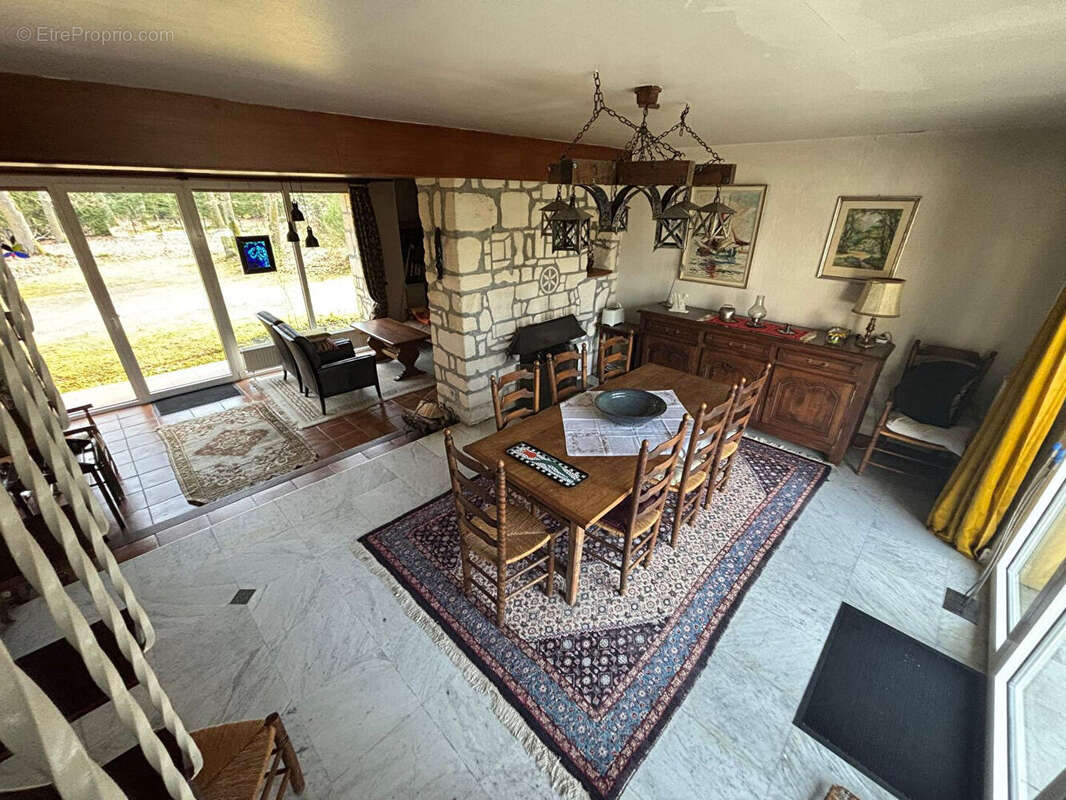 Maison à HOUDAN