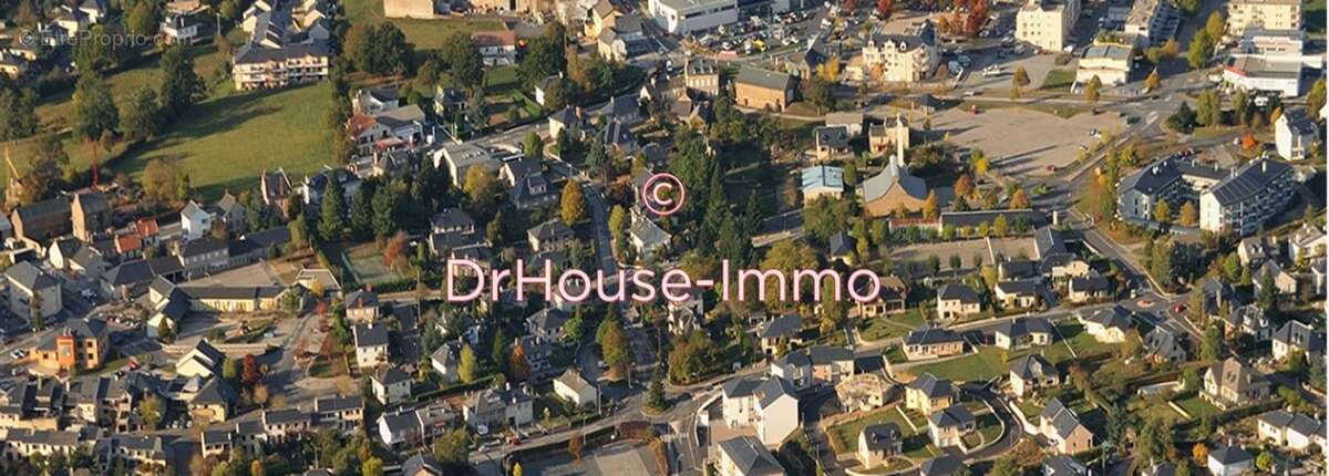 Maison à LUC-LA-PRIMAUBE