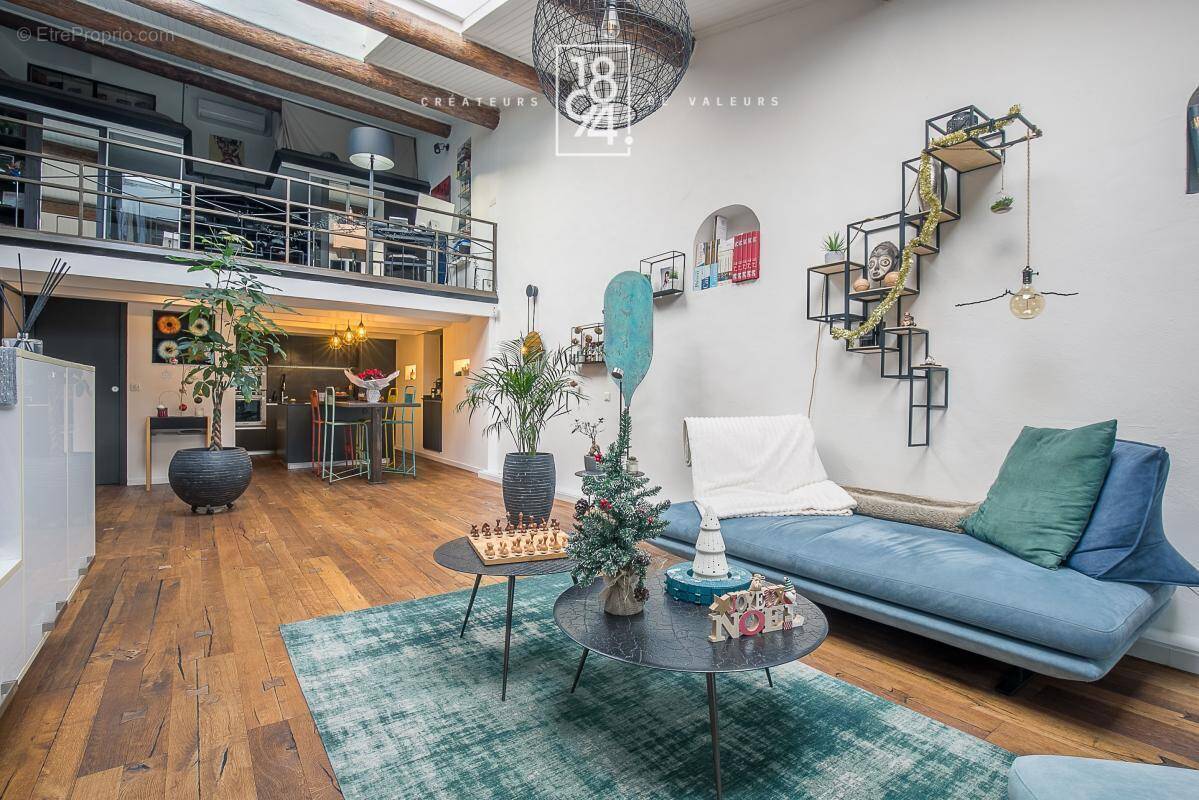 Appartement à MARSEILLE-7E