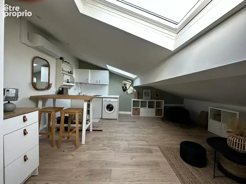 Quartier Marengo - Appartement 17.47 m2 carrez et 43 m2 habitables en dernier étage - photo 2