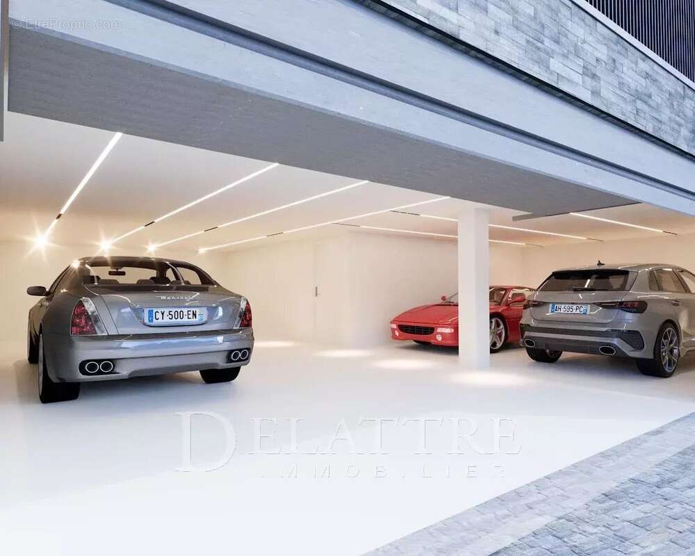 Maison à CHATEAUNEUF-GRASSE