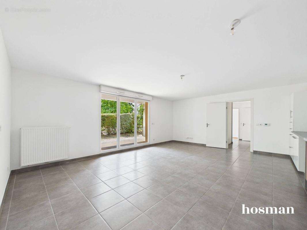 Superbe appartement T4 de 87 m² avec jardin privatif, double parking, Rue Hustin, Le Haillan - photo 2