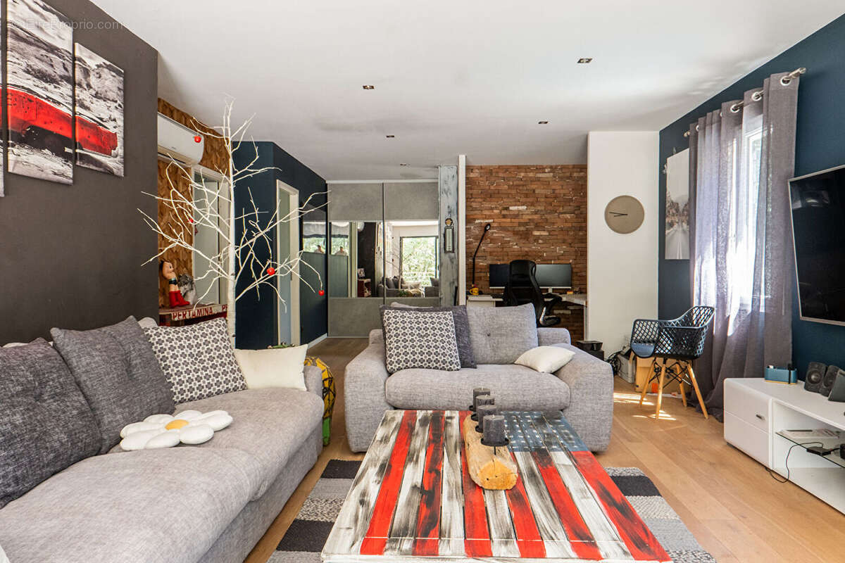 Maison Méounes Les Montrieux 6 pièces 250,23 m² loi carrez - Havre de paix - photo 14