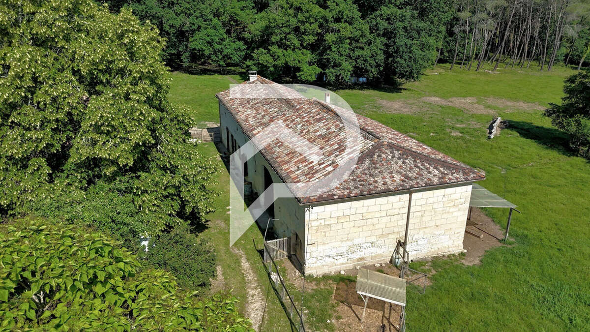 Maison à BEAURONNE