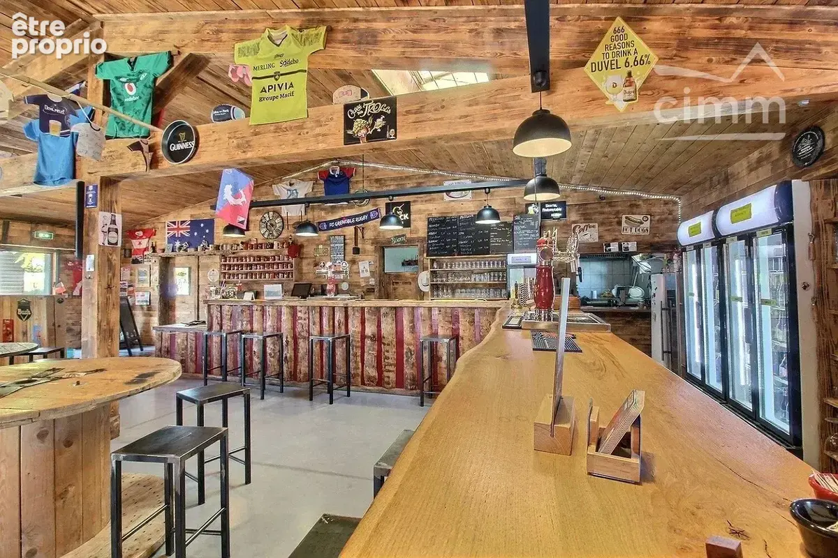 À vendre – Murs et fonds de commerce – Bar à bières / Pub – Le Touvet - photo 9