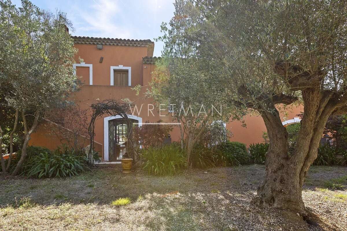 Maison à MOUGINS
