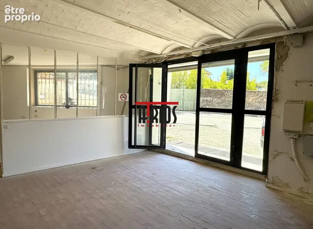 Local commercial 420m2 - photo 2