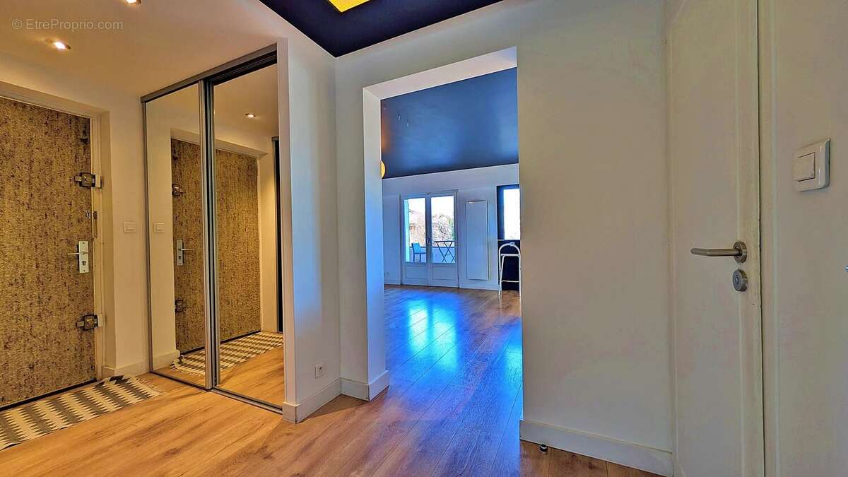 Appartement à EVIAN-LES-BAINS