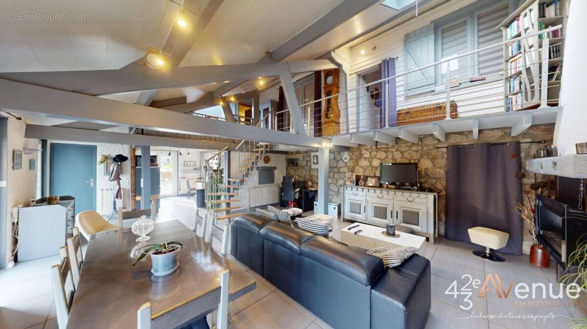 Maison à SAINT-FERREOL-D'AUROURE