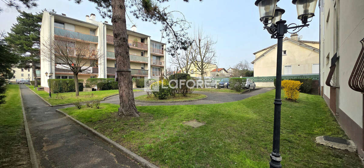 Appartement à PIERREFITTE-SUR-SEINE