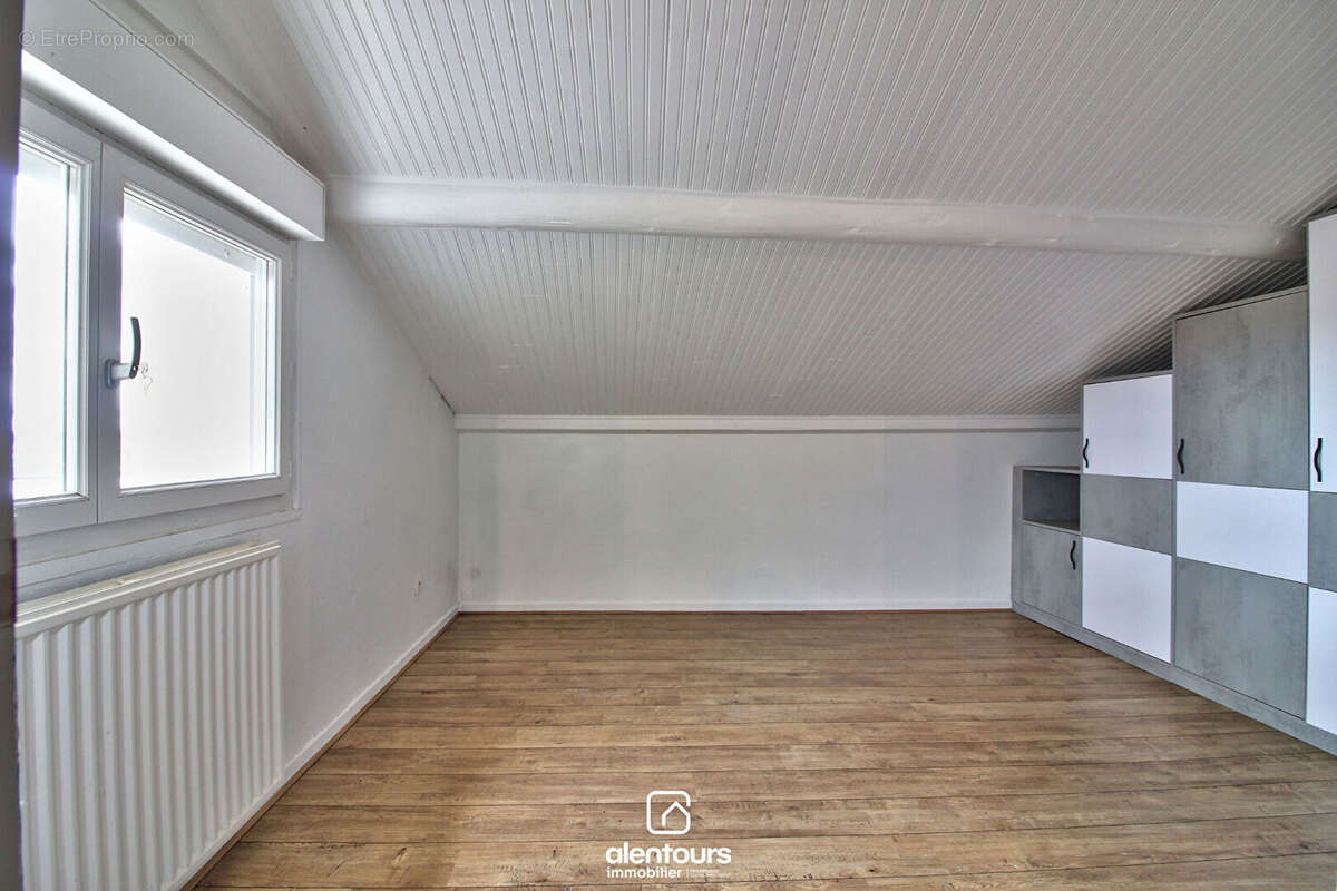 Maison à COLOMBEY-LES-BELLES