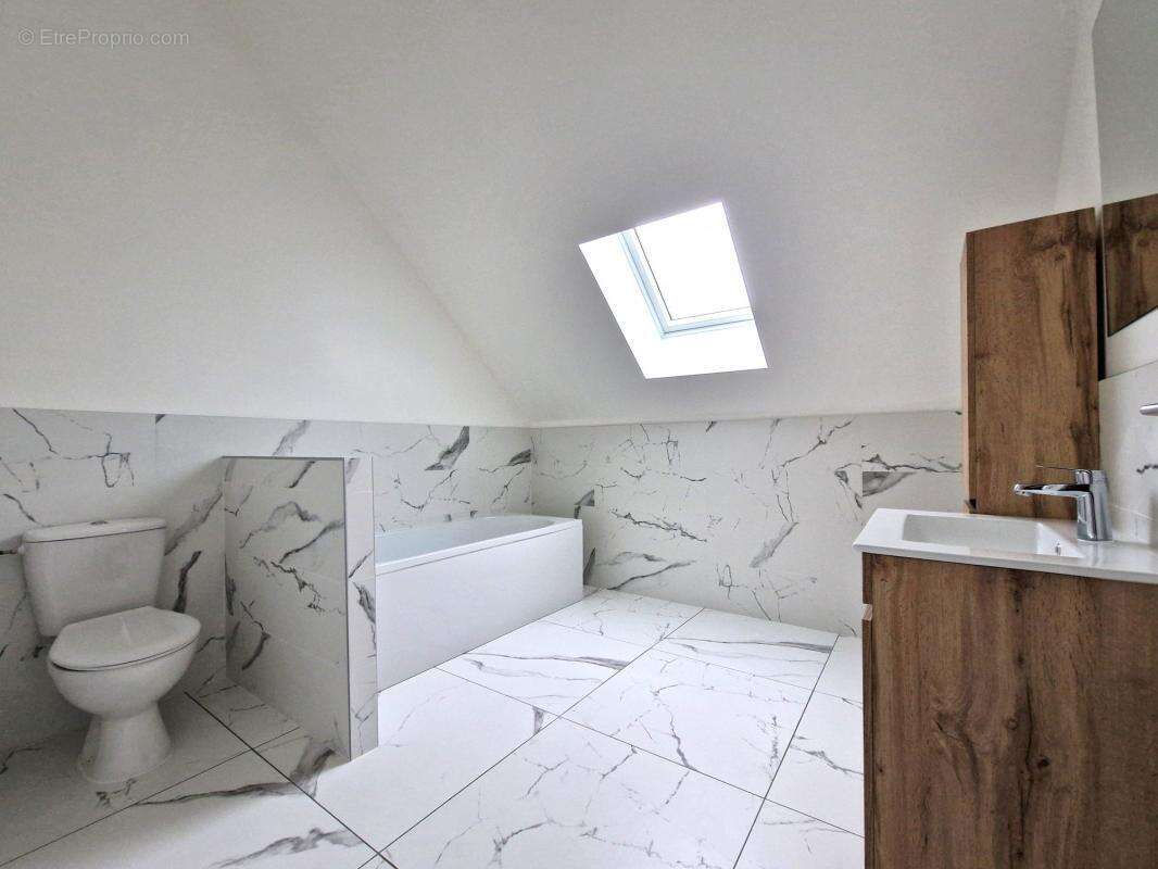 Maison à SAINT-JEAN-DU-CARDONNAY