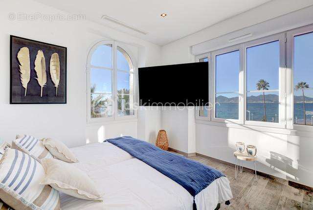 Cannes -  penthouse - front de mer - 4 chambres - terrasse 100m² - 5 min du palais des festivals - photo 9