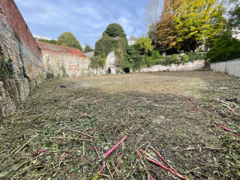 Terrain à ANGOULEME