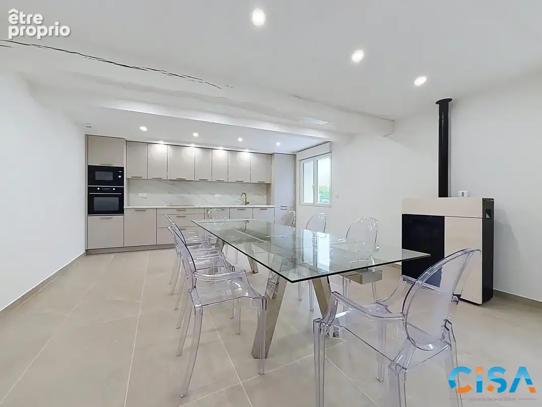 Maison 7 pièces 138 m² à vendre à Pont-Sainte-Maxence (60700) - photo 2