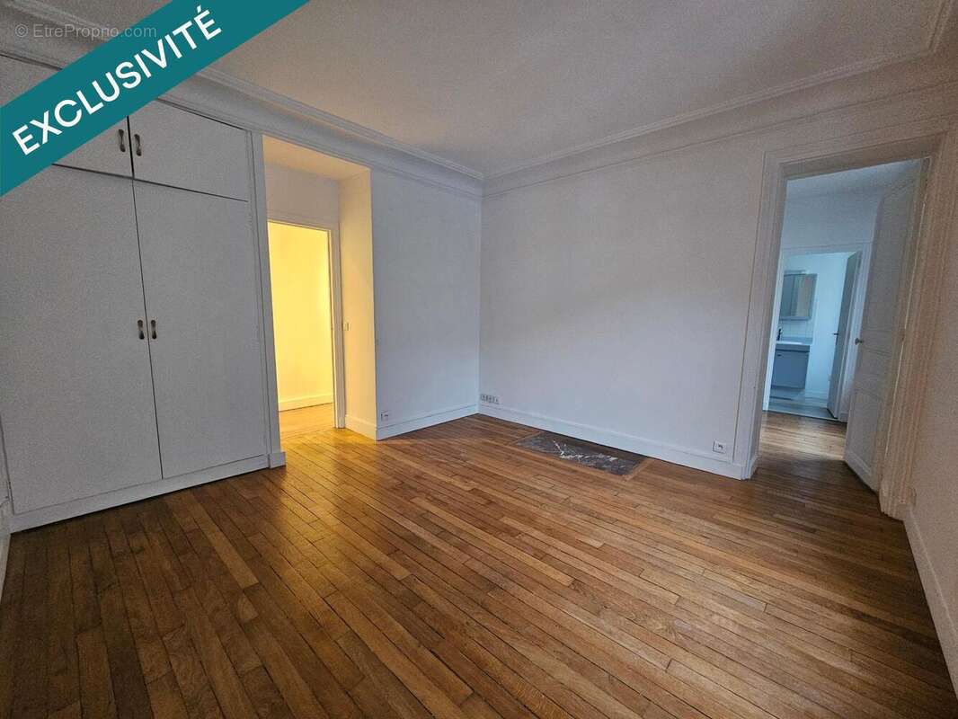 Photo 2 - Appartement à PARIS-11E