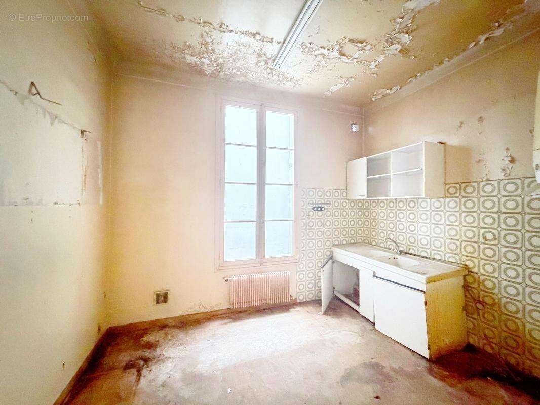  Cannes Carré d'or — 2 pièces 47 m², dernier étage, potentiel - photo 8