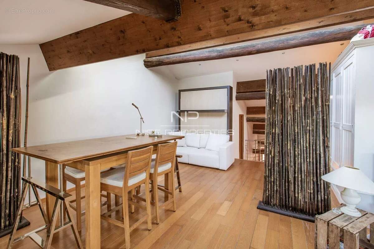 Appartement à VILLEFRANCHE-SUR-MER