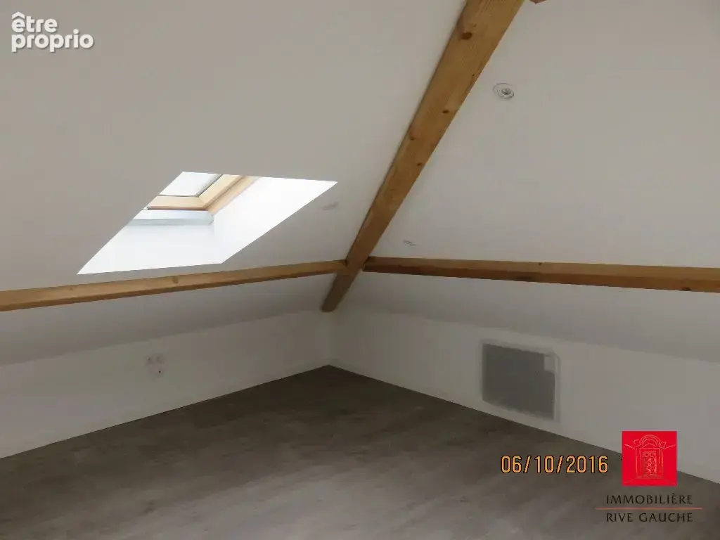 Appartement 65 m² à Saint-Clair-De-La-Tour  - photo 9