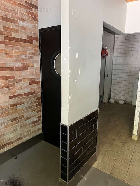 Commerce à MONTELIMAR