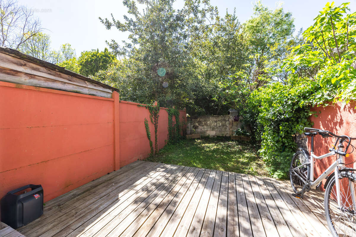Appartement à BORDEAUX