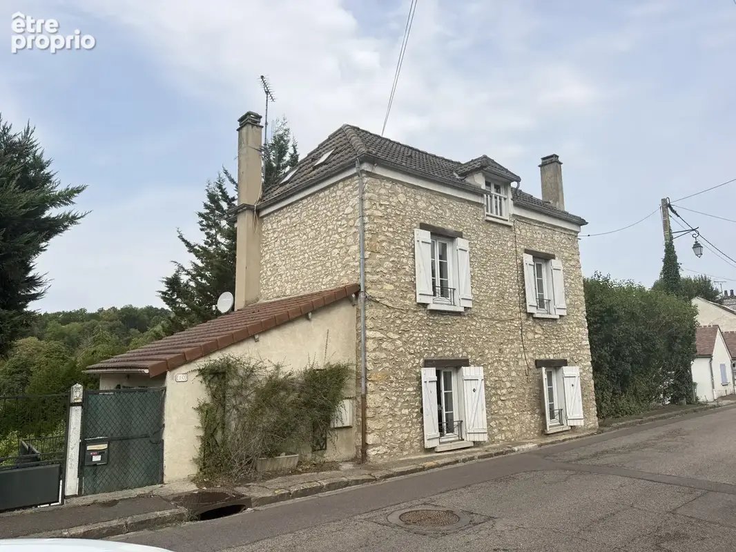 Maison 4 pièces 91 m² · à Septeuil · 90,7 m² · 237 000 €