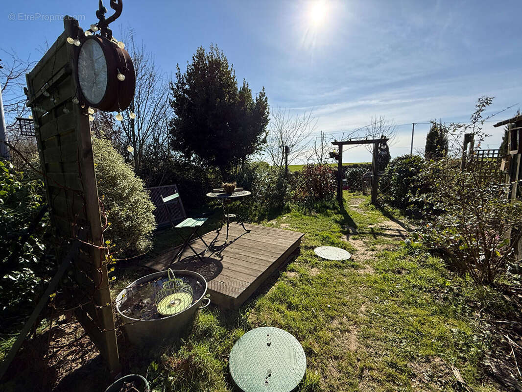 Maison à NOYAL-SOUS-BAZOUGES