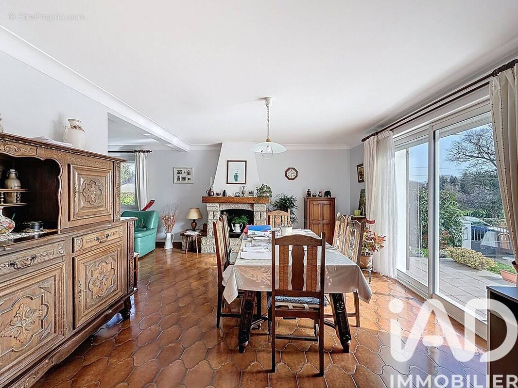 Photo 1 - Maison à BAINS-SUR-OUST