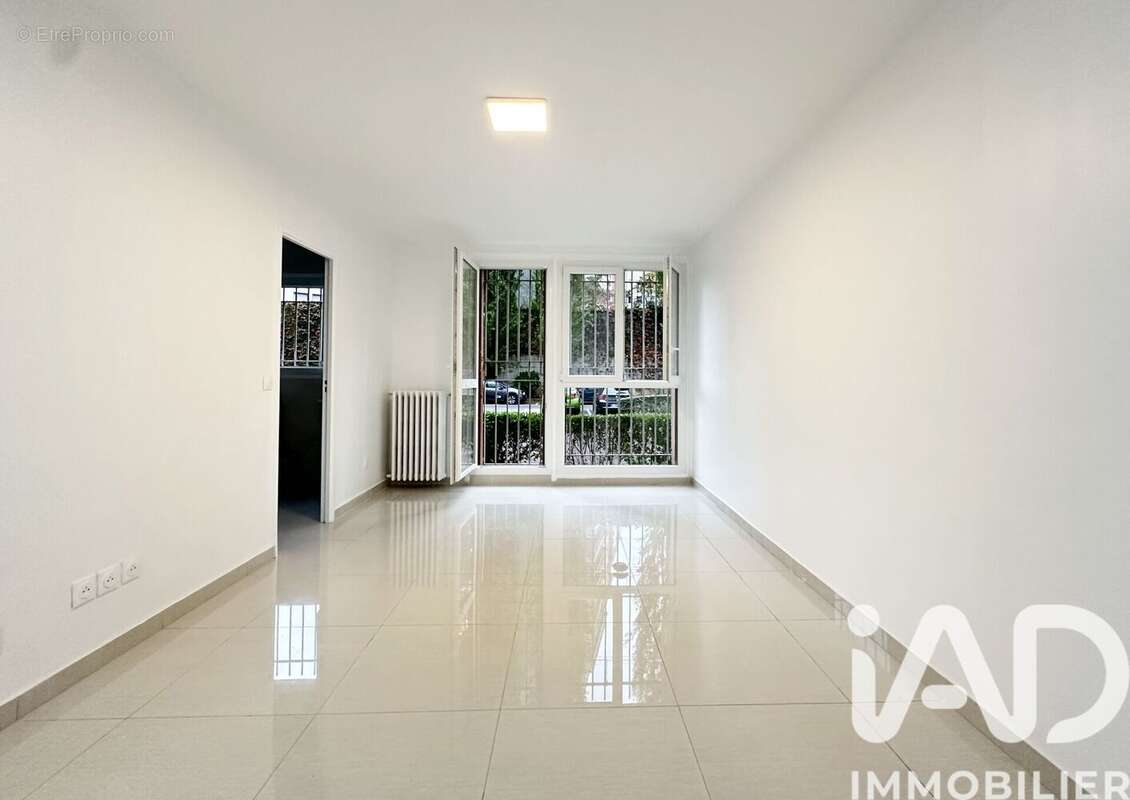 Photo 3 - Appartement à PARIS-19E