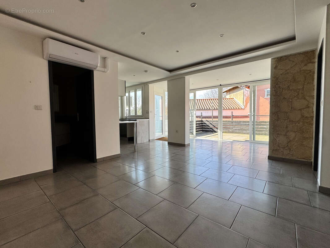 Appartement à FEYZIN