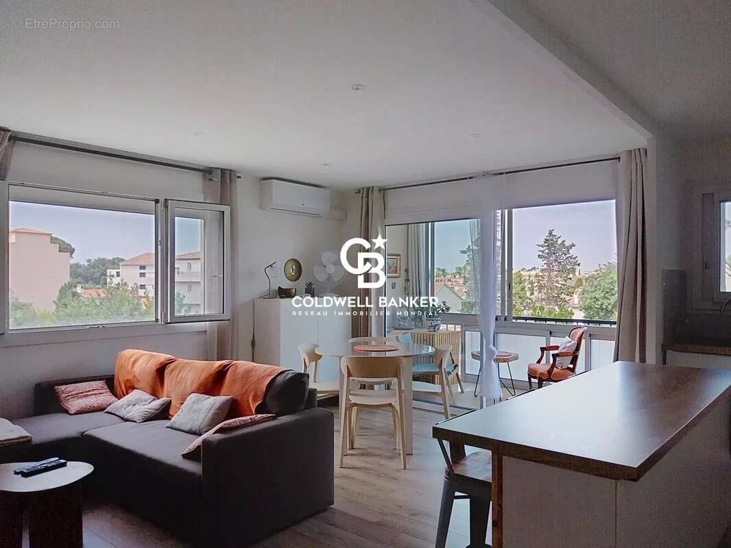 Appartement à SAINT-RAPHAEL