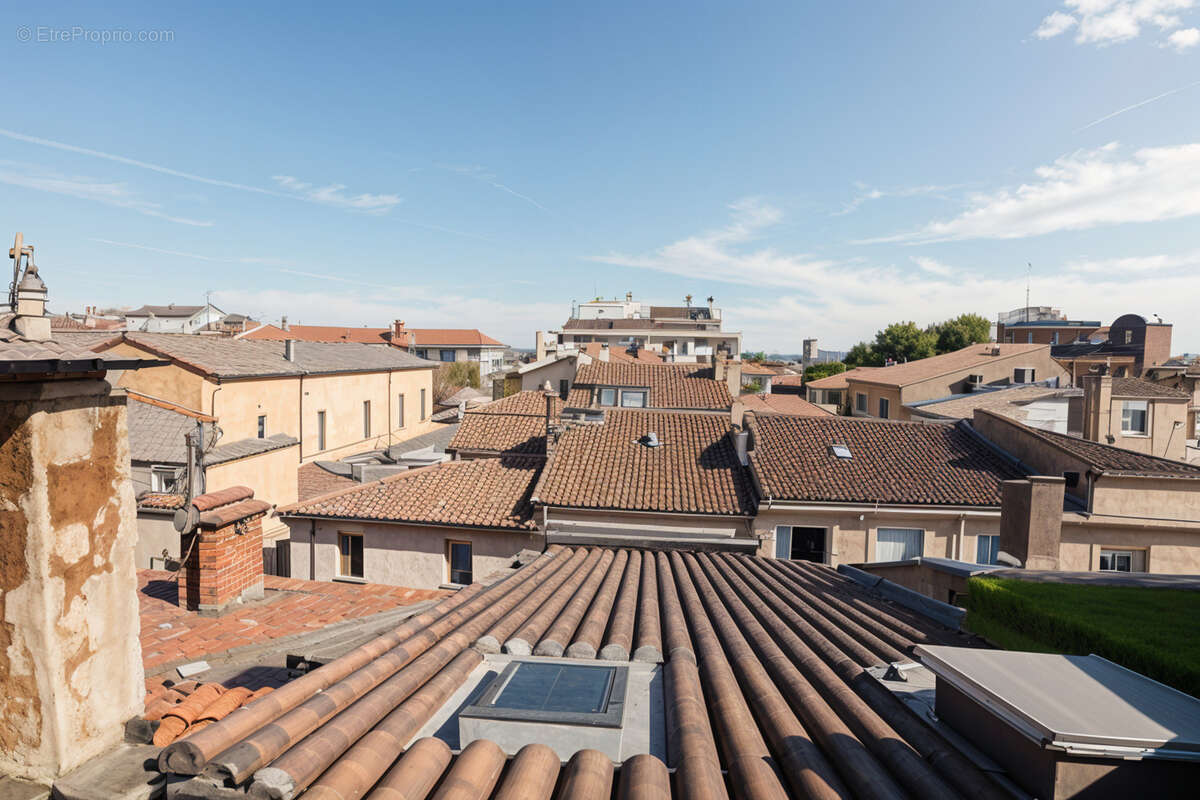 Boutique Hôtel Haussmannien a vendre + Brunch café concept  400 m2 vue sur les toits. - photo 2